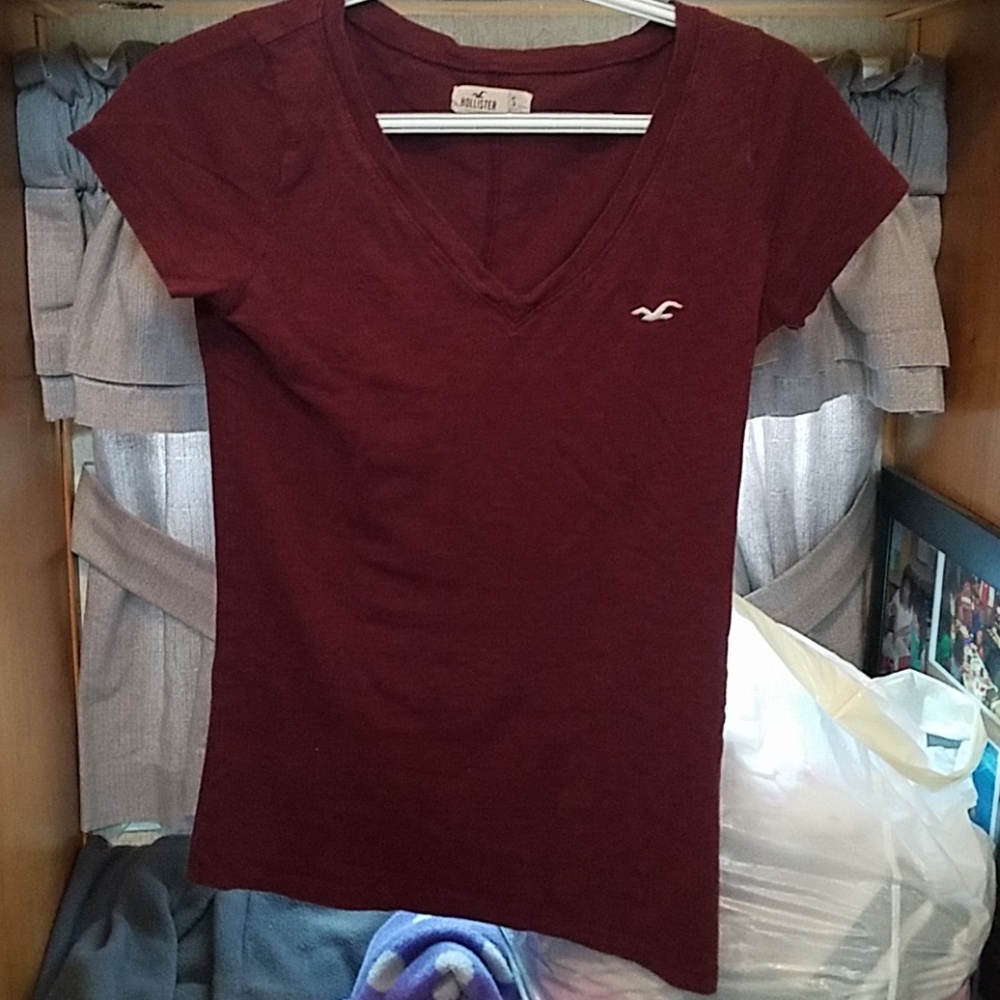 Hollister plain v neck tees